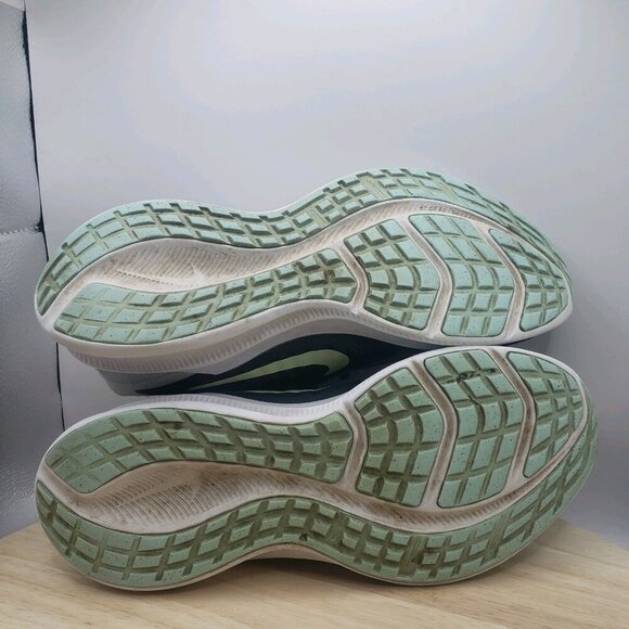 Womens Nike Downshifter 10 Trainers CI9984 005 Black/White Size 7.5 - Picture 6 of 7